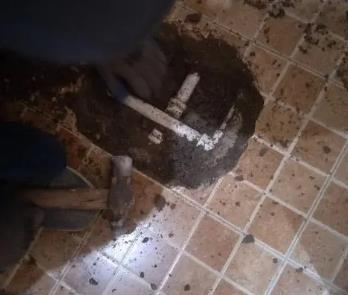 桐城卫生间漏水维修公司为您分享下卫生间渗水如何处理及注意事项